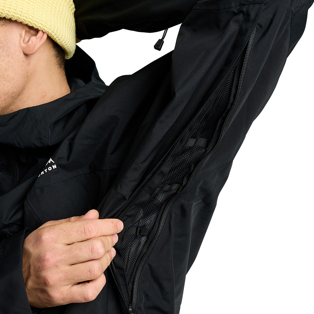 Reserve 2L Jacket - True Black