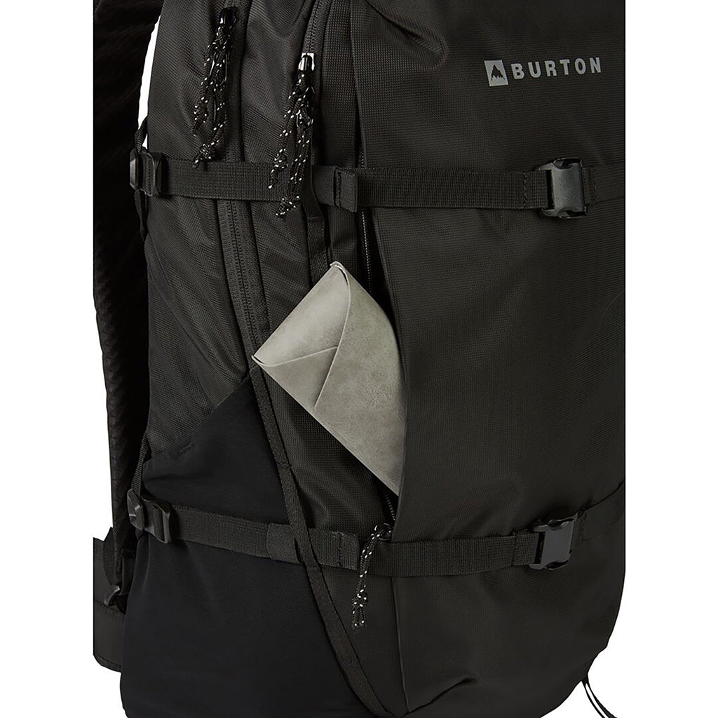 Day Hiker 30L Backpack - True Black