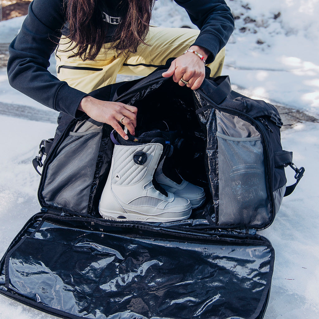 Flight Attendant 90L Duffel Bag True Black