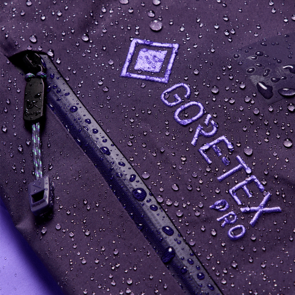 [ak] Acamar GORE-TEX PRO 3L Jacket - Nightshade Purple/Purple Voltage