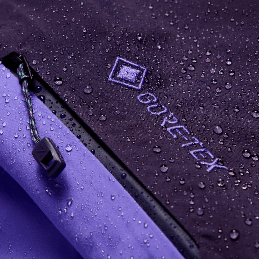 [ak] Cyclic GORE-TEX 2L Jacket - Nightshade Purple/Purple Voltage